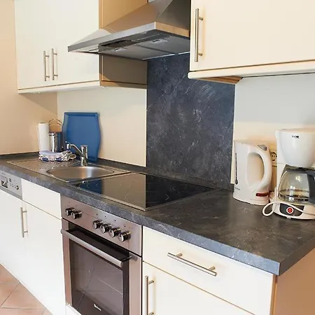Haus Reedestrasse 37 Ferienwohnung 3 *